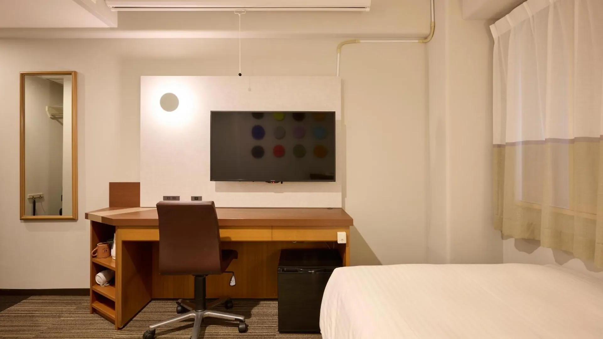 Via Inn Shin Osaka 3*,  Japón