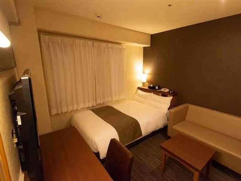 Via Inn Shin Osaka 3*,